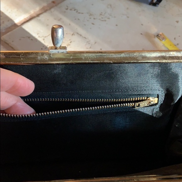 VINTAGE Gold Clutch - Picture 6 of 7